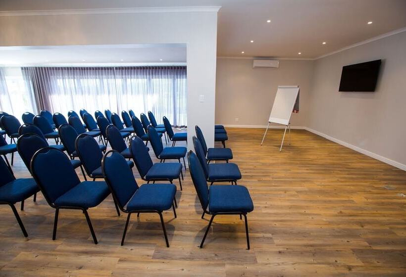 New National Hotel And Conference