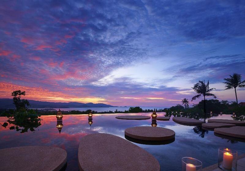 בית מלון כפרי The Ritz Carlton Koh Samui