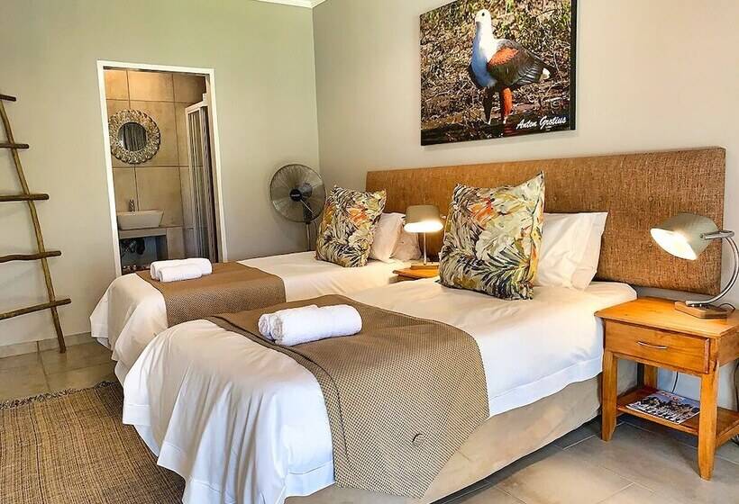 בית מלון כפרי Tshikwalo Game Lodge