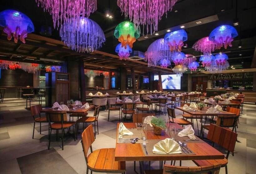 هتل Two Seasons Coron Bayside