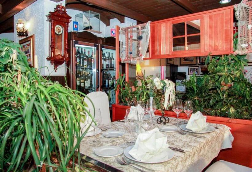 ホテル Villa Neretva   Metković