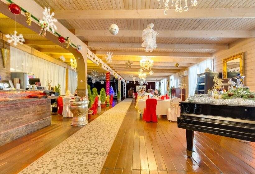 هتل Vnukovo Village Guest House & Spa