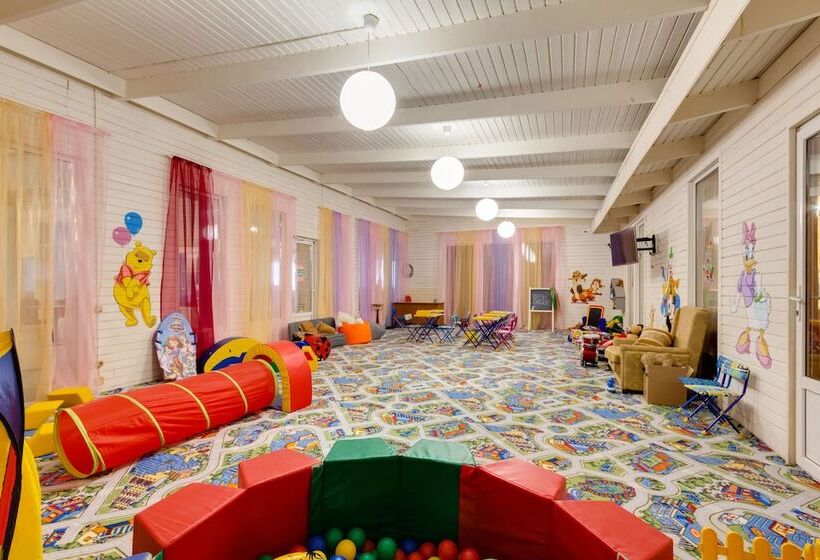 هتل Vnukovo Village Guest House & Spa