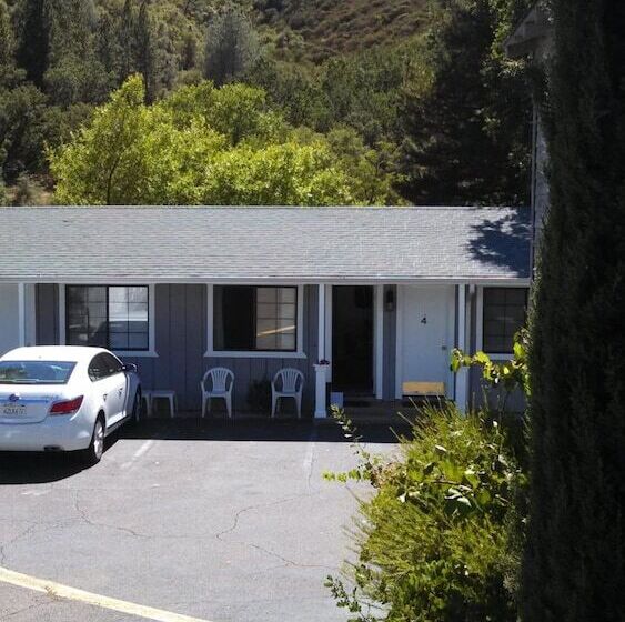 فندق على الطريق Mother Lode Lodge