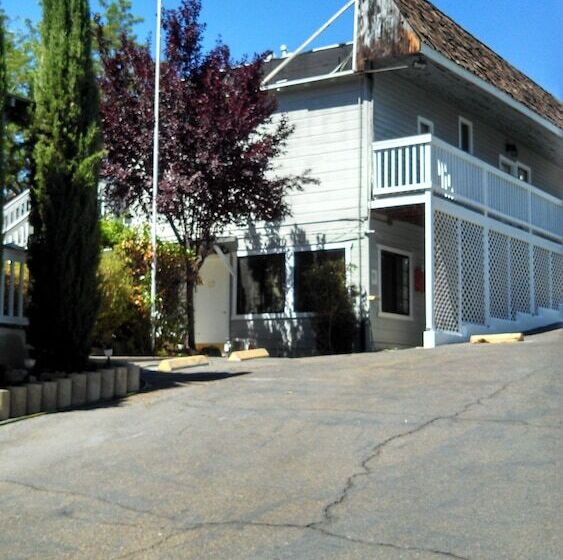 فندق على الطريق Mother Lode Lodge