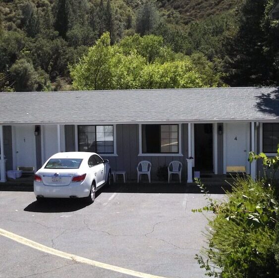 فندق على الطريق Mother Lode Lodge