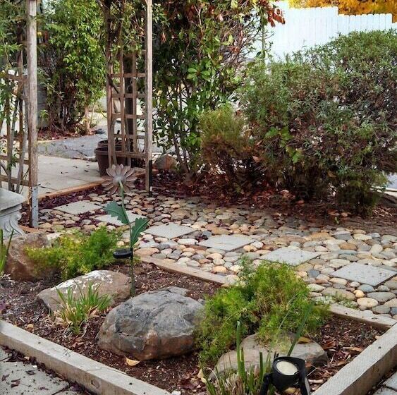 فندق على الطريق Mother Lode Lodge