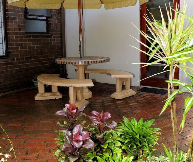 Oliveroom Self Catering And B&b