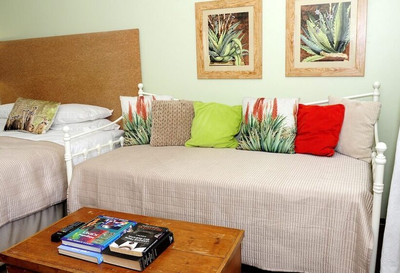 Oliveroom Self Catering And B&b