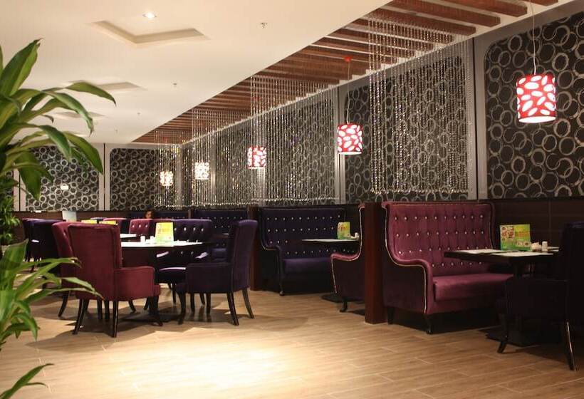 Pengke Ingenious Hotel Oct Harbor