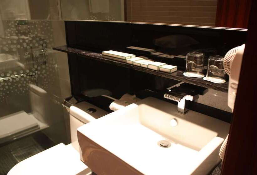 Pengke Ingenious Hotel Oct Harbor