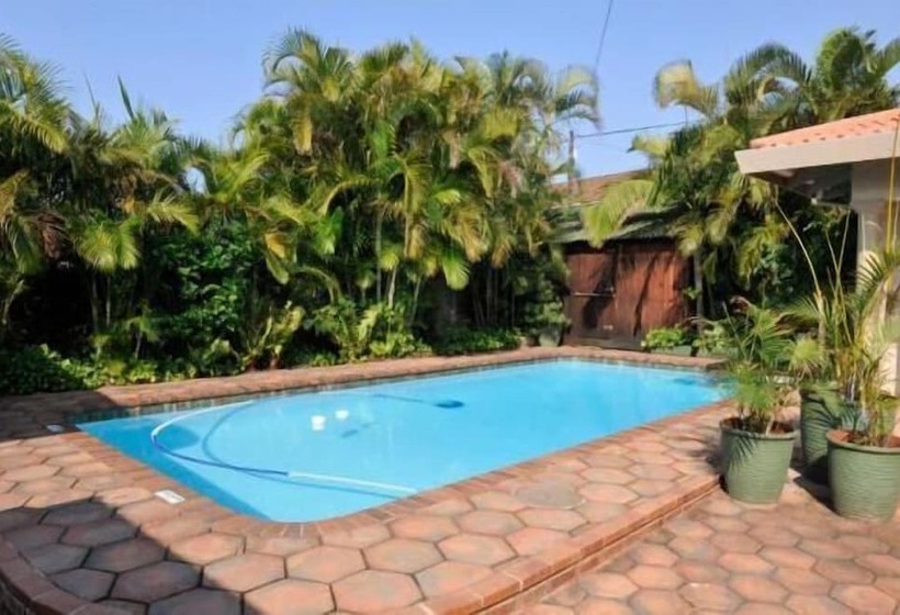 پانسیون Akanan Guest House