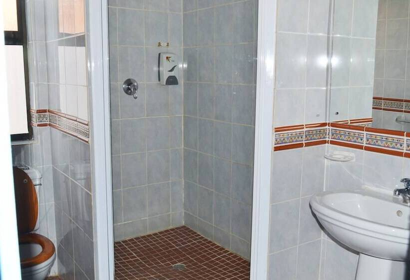 פנסיון Boga Legaba Guest House & Conference Centre