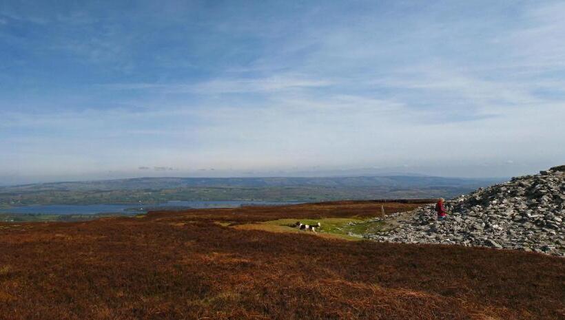 פנסיון Coopershill House