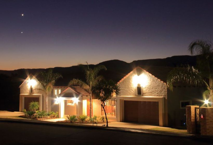 Пансион Ibis Way Guest House