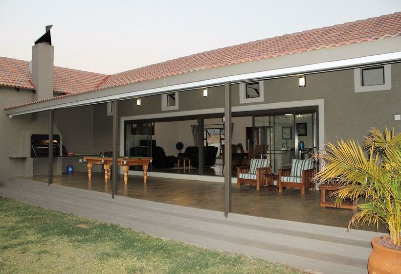 Пансион Ibis Way Guest House