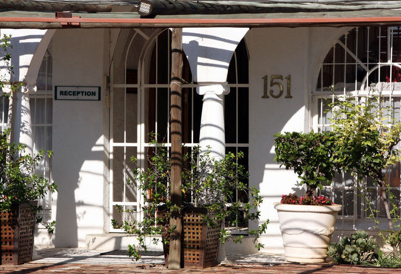 פנסיון Just Tiffany Guest House