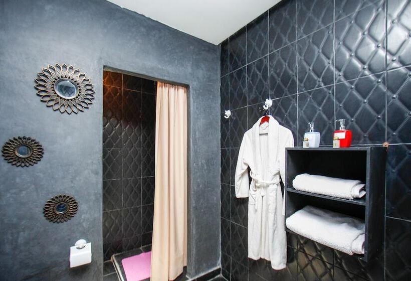 پانسیون Kasbah Ait Oumghar