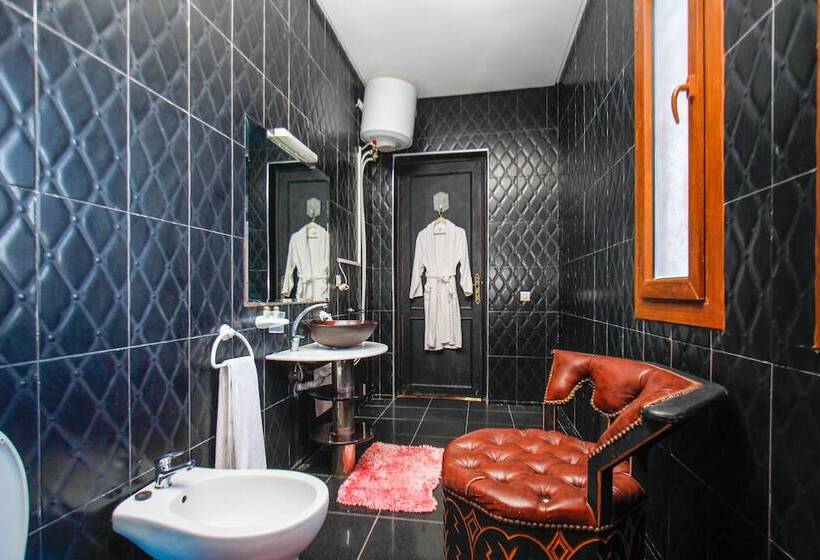 پانسیون Kasbah Ait Oumghar