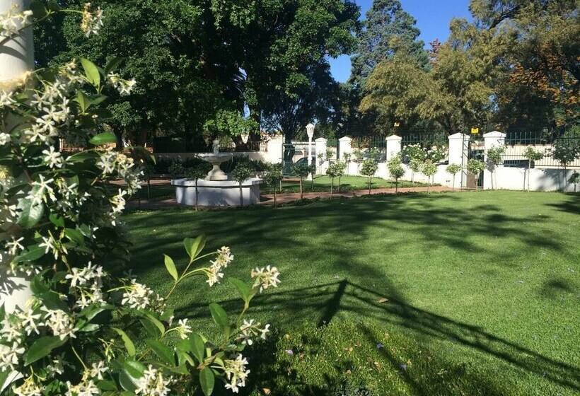 פנסיון Kimberley Country House