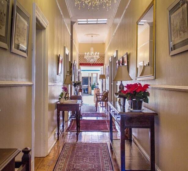 פנסיון Kimberley Country House