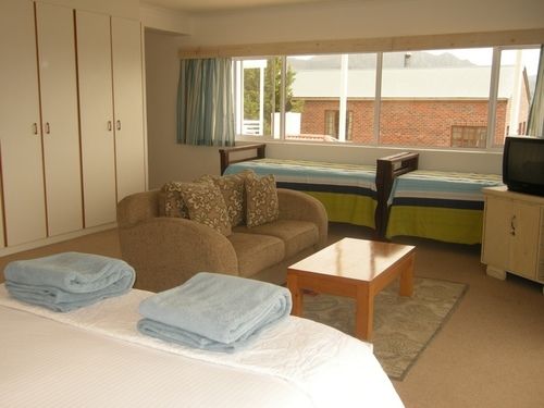 Пансион Lakeside Lodge