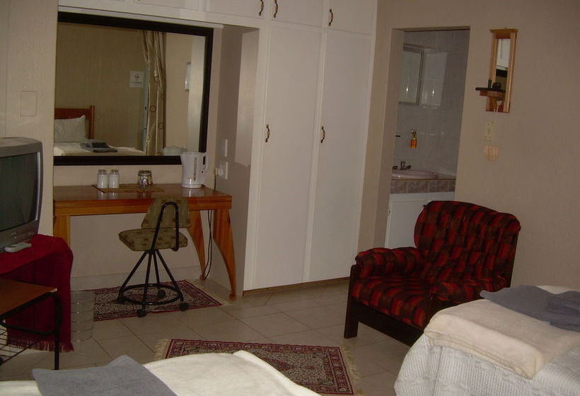 פנסיון Matoppi Guest House