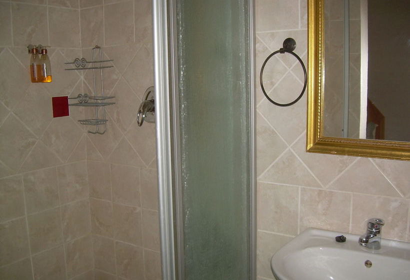 بنسيون Matoppi Guest House