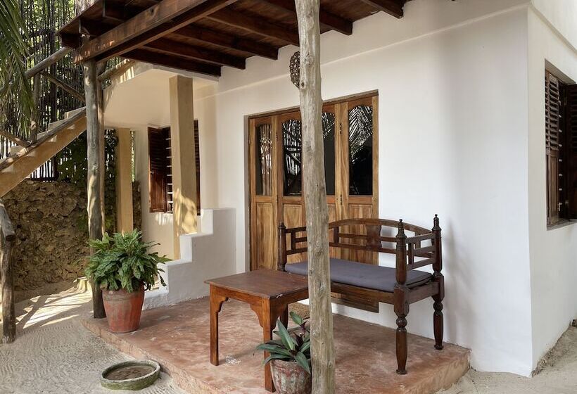 ペンション Melik's