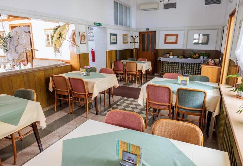 بنسيون Pansion Maltar Varaždin