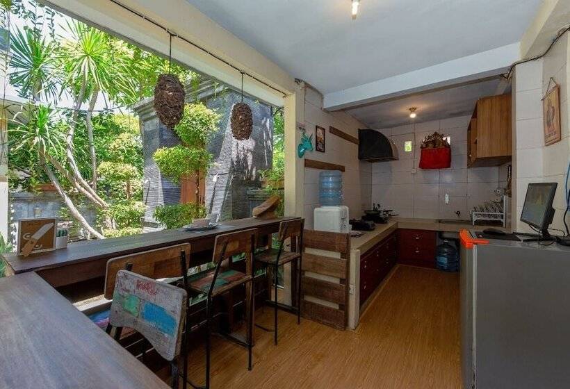 بنسيون Cove Raddeyapa