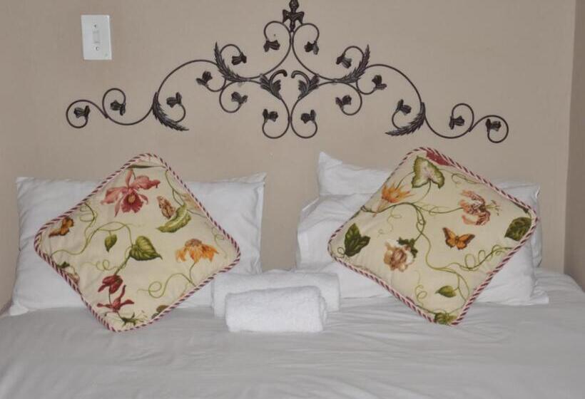 פנסיון Stoep Cafe Guest House