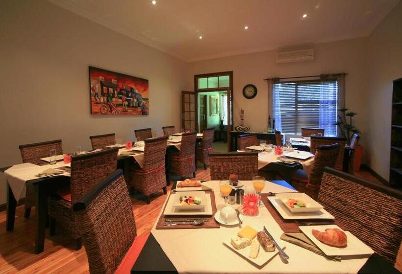 Пансион Summer Garden Guest House