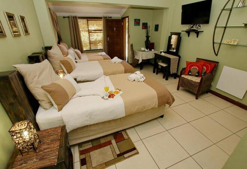 Пансион Summer Garden Guest House