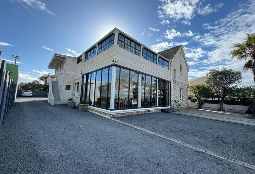 Пансион The Place Muizenberg