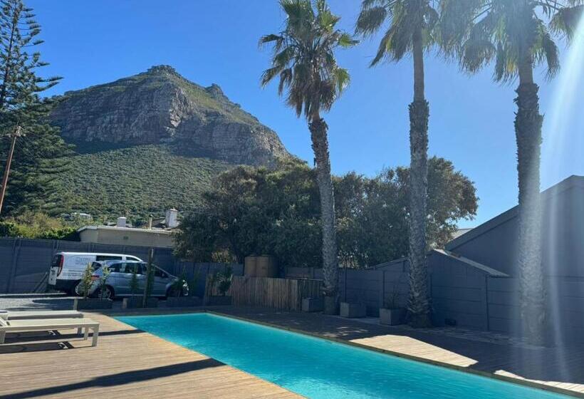 Пансион The Place Muizenberg