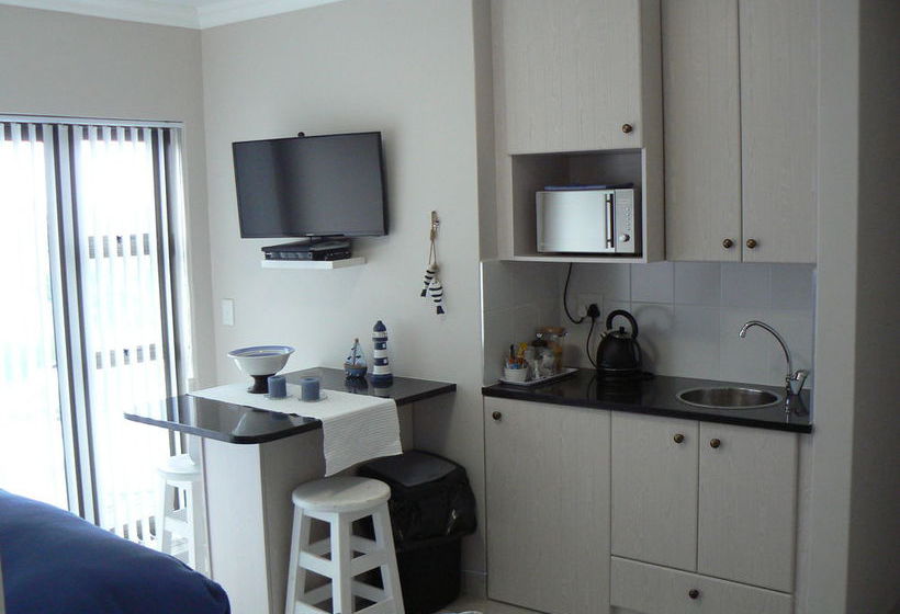 פנסיון Van Den Berg S Guesthouse