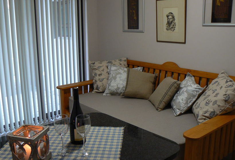 פנסיון Van Den Berg S Guesthouse