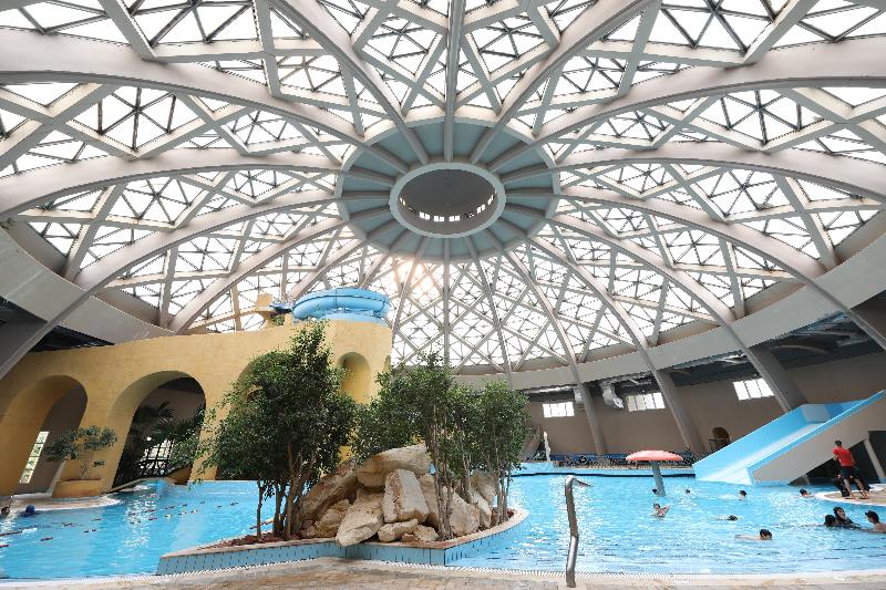 Suites Hôtel Les Charmilles & Spa