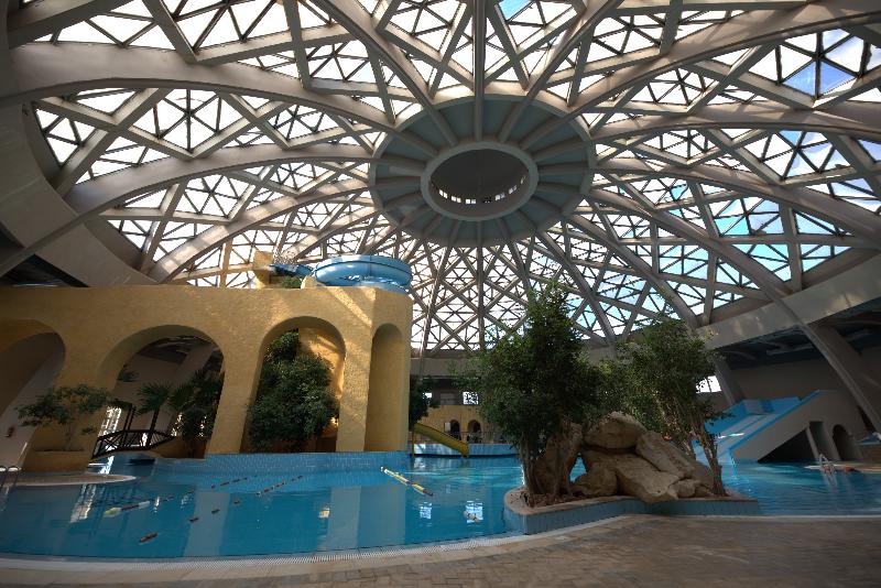 Suites Hôtel Les Charmilles & Spa