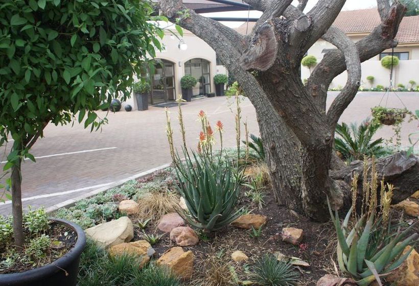 צימר The Lapha Guesthouse & Conference Centre