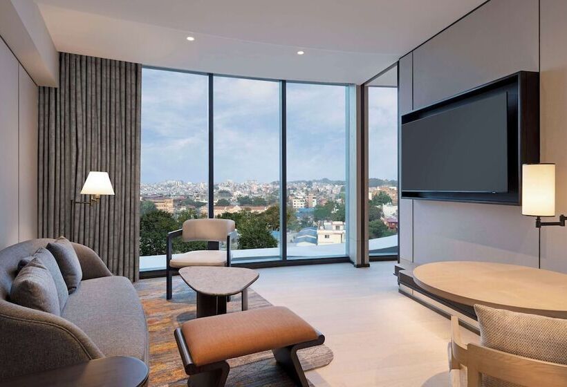 בית מלון כפרי Hilton Kathmandu