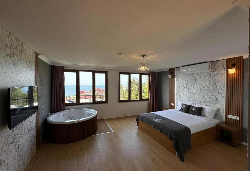 Bungaport Luxury Bungalows&Suits