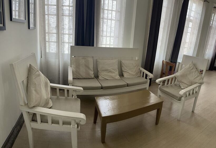 בית מלון כפרי Chilchill Elite Residences