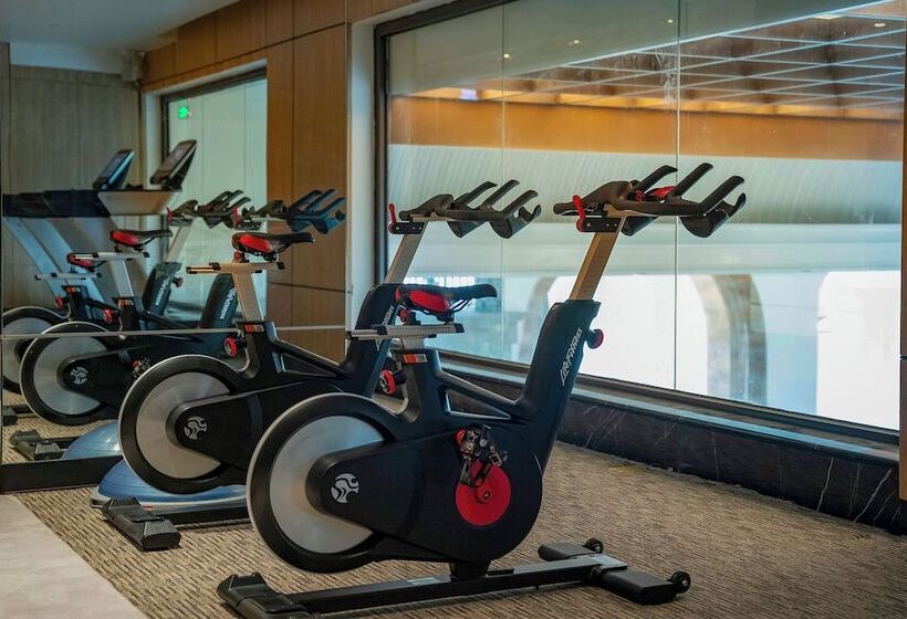 هتل Hôtel De L Amour Tam đảo