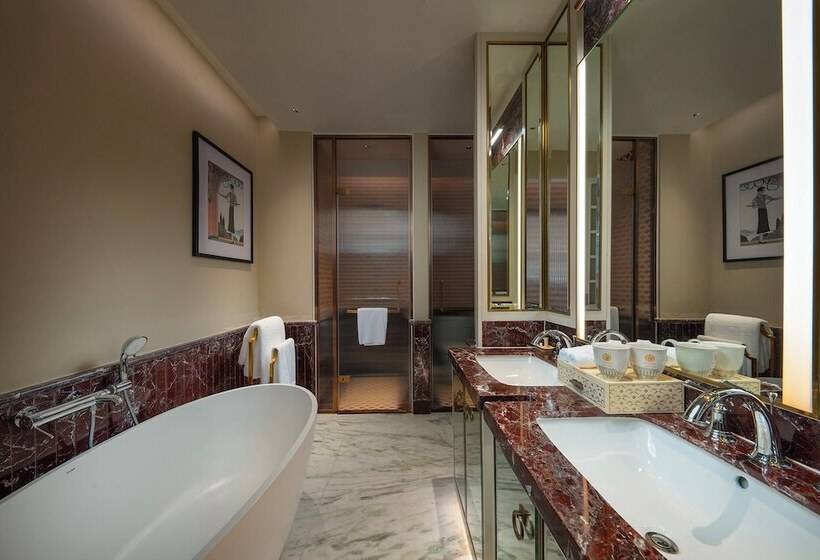 هتل Hôtel De L Amour Tam đảo