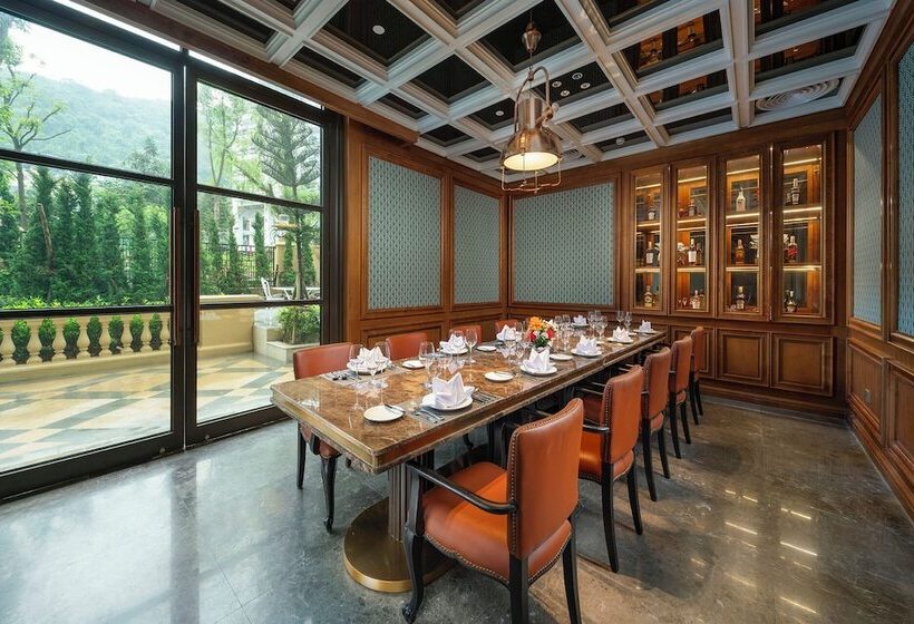 هتل Hôtel De L Amour Tam đảo