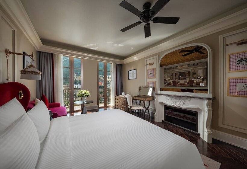 هتل Hôtel De L Amour Tam đảo