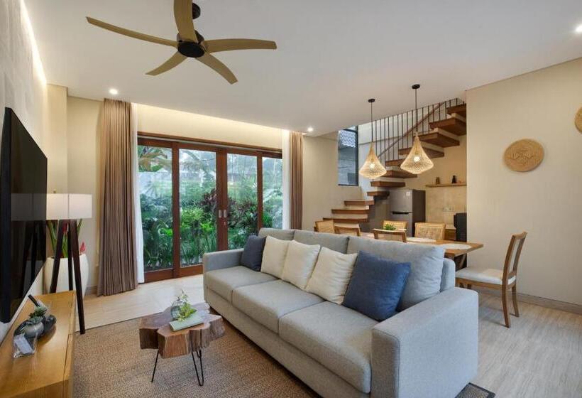 בית מלון כפרי Khastana Hadi Resort Ubud