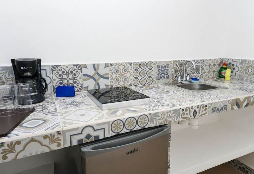 فندق Linda Vecindad Playa Del Carmen